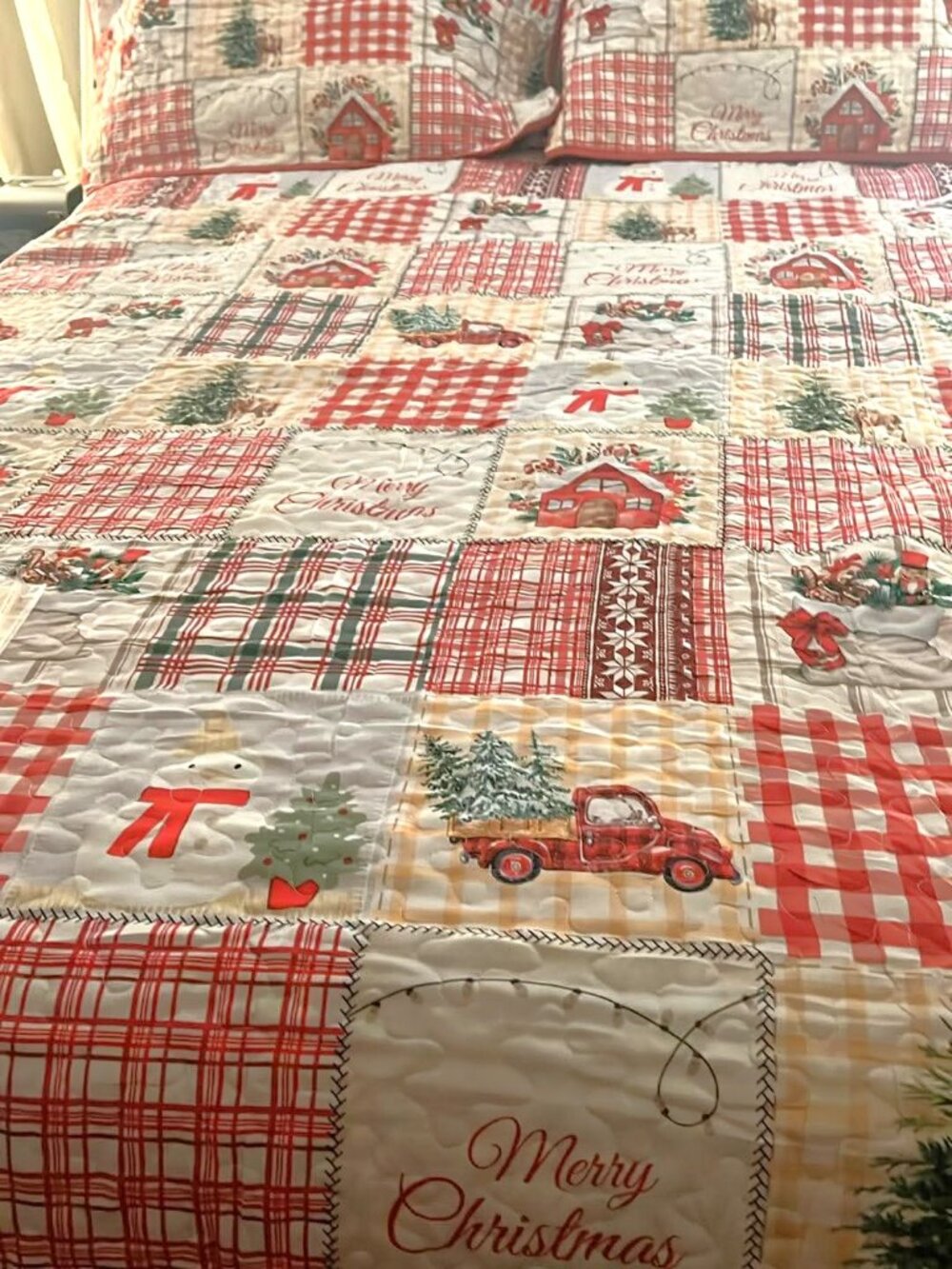 King Size Christmas Comforter Set — New Without Tags